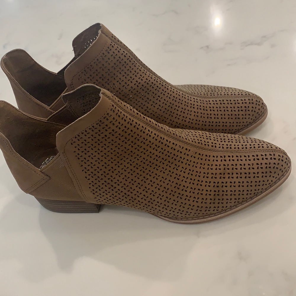 Vince Camuto tan perforated bootie size 8